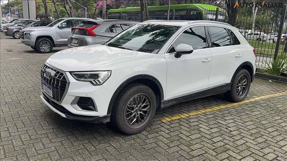 AUDI Q3 2.0 40 TFSI GASOLINA PERFORMANCE QUATTRO TIPTRONIC AUDI Q3 2.0 40 TFSI GASOLINA PERFORMANCE QUATTRO TIPTRONIC